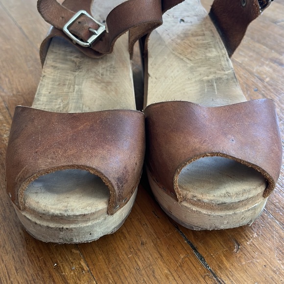 Lotta Clogs, Brown Leather - Picture 6 of 12